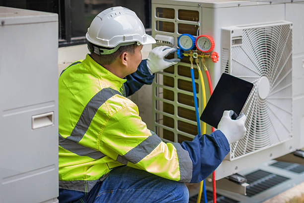 Professional Emergency Hvac technician working in Aquashicola, PA